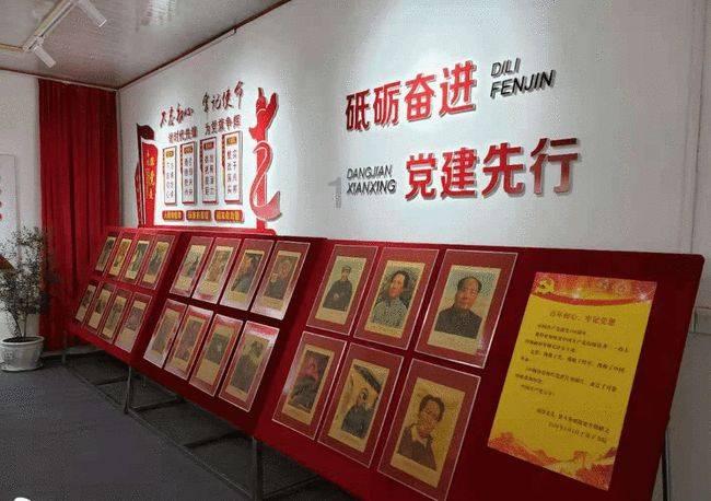 深夜蹲守八小时 只为找到他